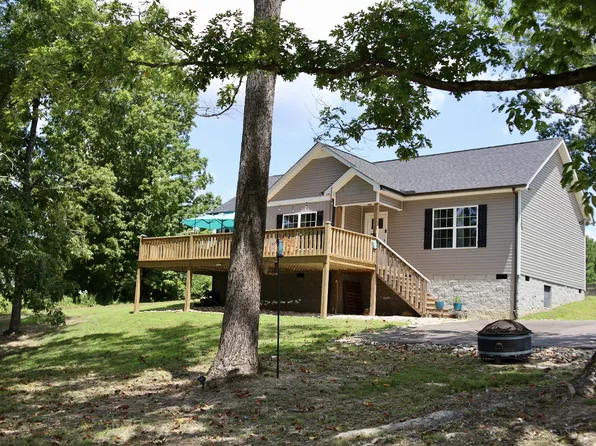 746 Nels Adams Rd, Dickson, TN 37055