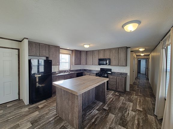 2nd image of 38000 Le Chateau Blvd #257