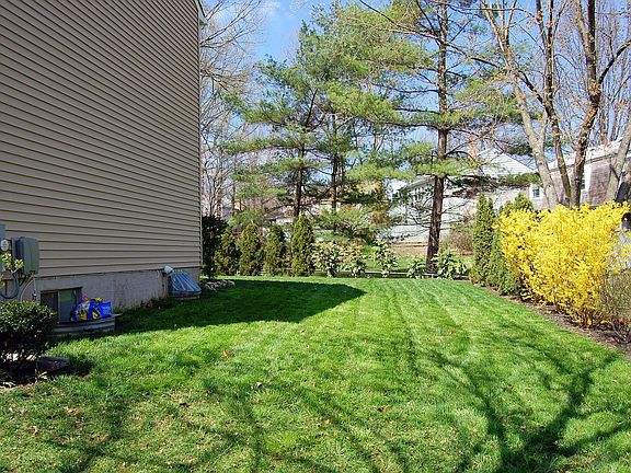 Side lawn