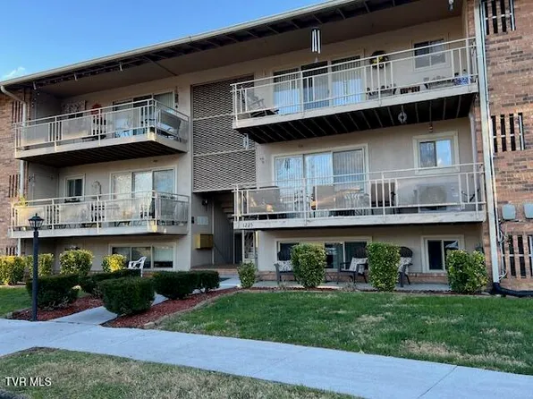 1225 Carriage Cir APT 101, Bristol, VA 24201