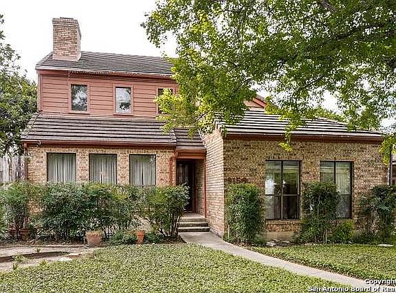 2nd image of 9158 Windgarden Circle