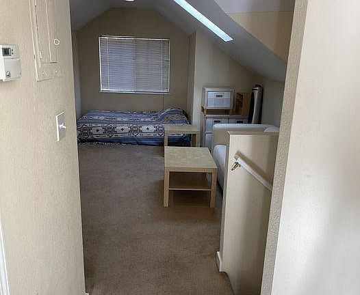 Large, spacious living room/bedroom! Can be furnished as a single or double! Cozy, nice, renovated & designed perfectly for students! :)