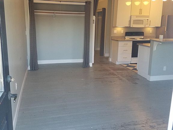 3rd image of 9591 Main St #2