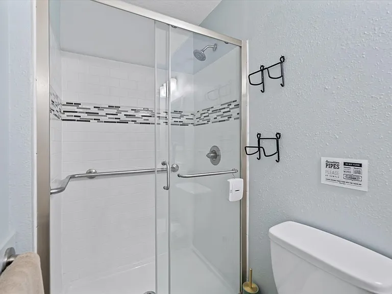 120 Flamingo Dr #1 — Photo 27
