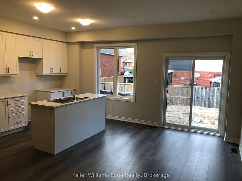 Hamilton Townhouse for rent - 3 Bedrooms — photo 2