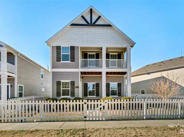 5206 S 65th Pl, Rogers, AR 72758