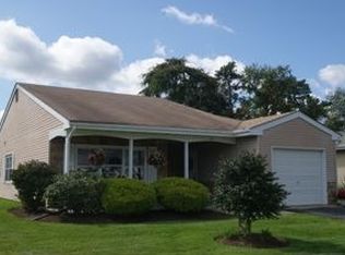 6 Dartmoor Pl, Southampton, NJ 08088