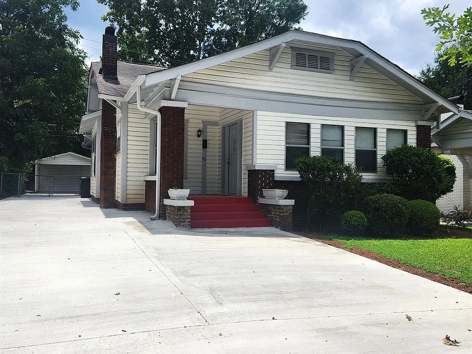 513 10th Ct S