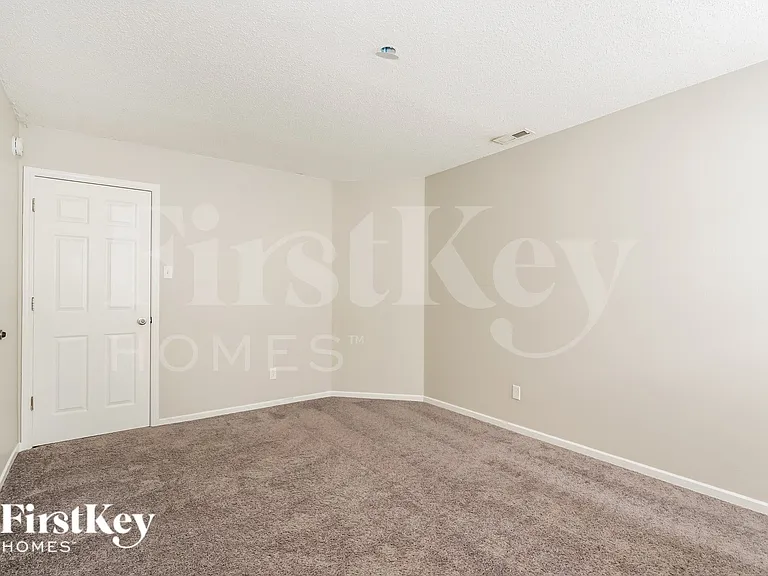 2732 Redland Ln — Photo 13
