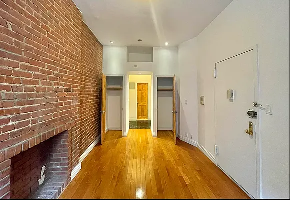 Rented by CitySites Real Estate Group | media 7