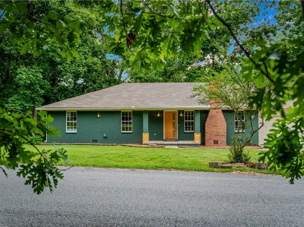 9766 Buckskin Cir, Rogers, AR 72758