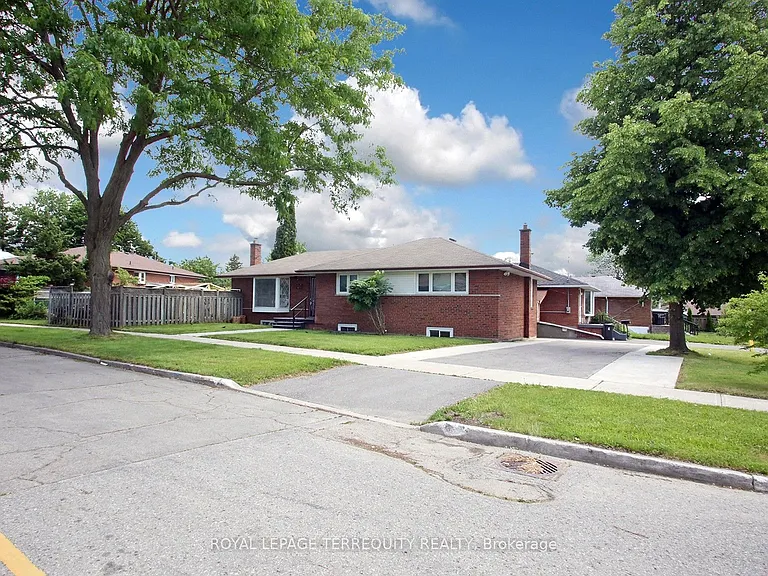 1 Barnes Cres — Photo 23