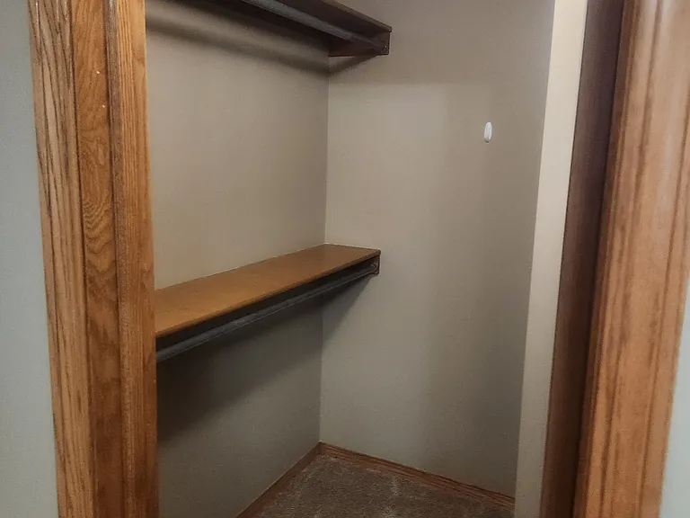 420 E Irma St — Photo 25