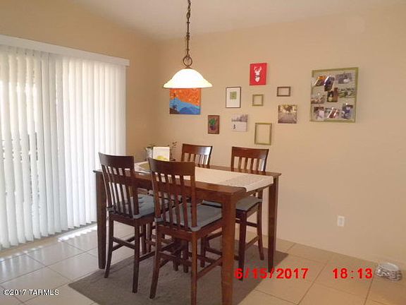 4th image of 2020 W Southbrooke Cir
