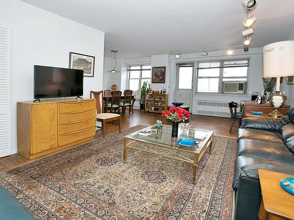 5th image of 3530 Henry Hudson Pkwy APT 10G