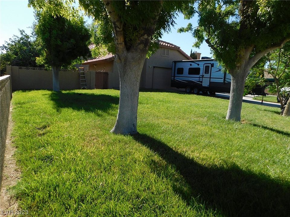 1st image of 3915 Helen Ave