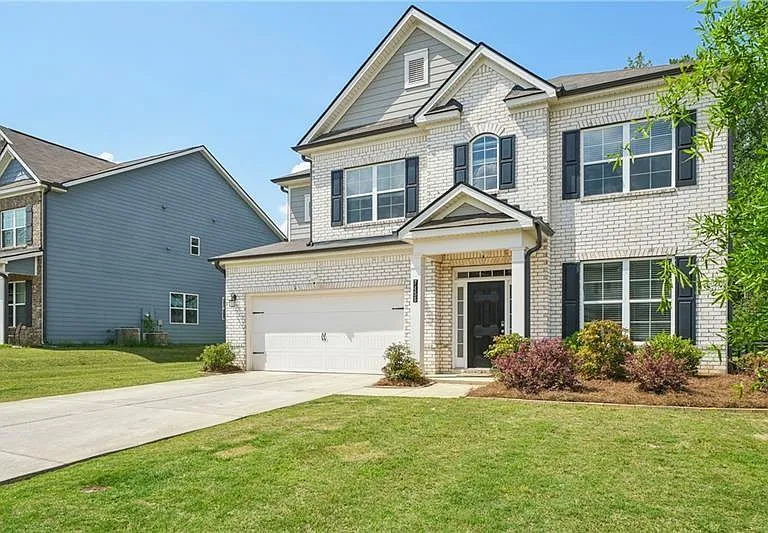 7455 Easton Valley Ln — Photo 2