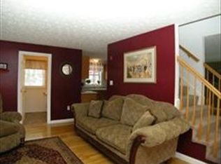 44 Overledge Dr, Derry, NH 03038