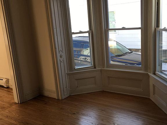 5th image of 90 Washington Ave