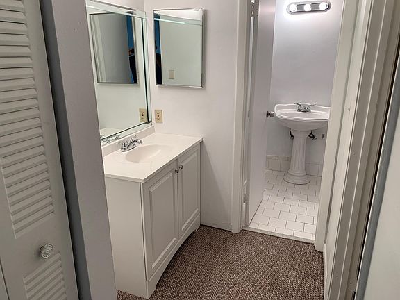 3rd image of 1400 Jefferson Dr APT E