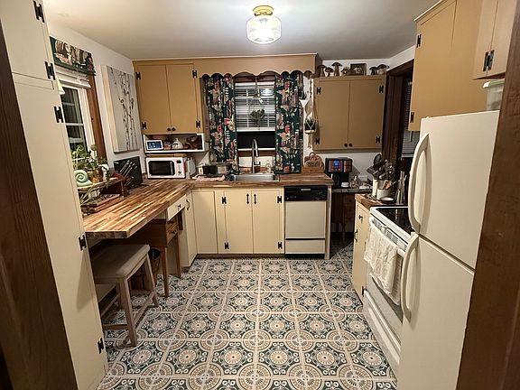 4th image of 25 Duncaster Ln