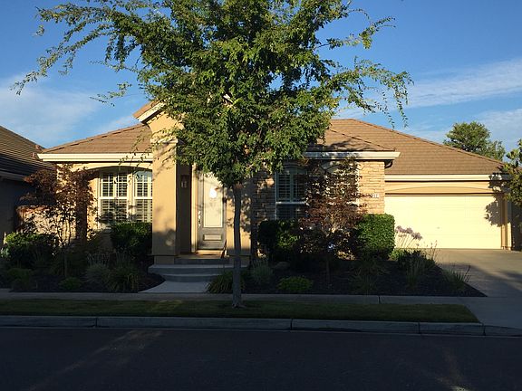 2nd image of 532 Buckaroo Ct