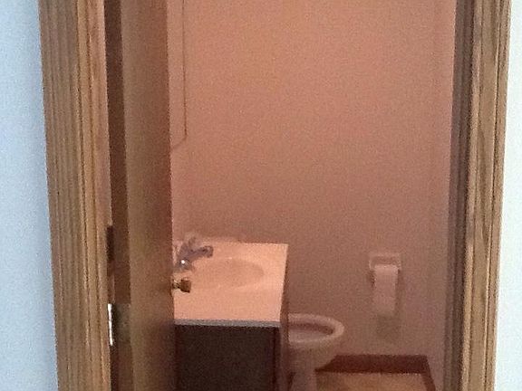5th image of 811-841 Lowell Ave