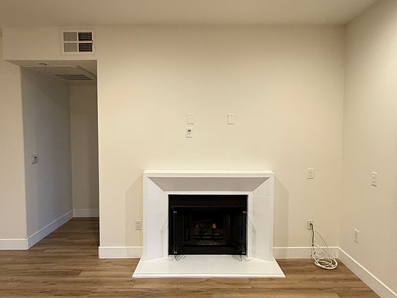 5th image of 4820 Bellflower Ave #207