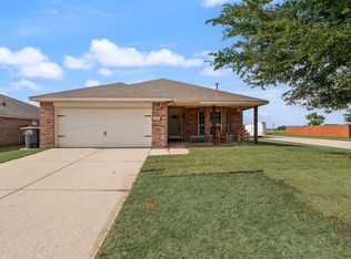 300 Meadow View Ln, Anna, TX 75409