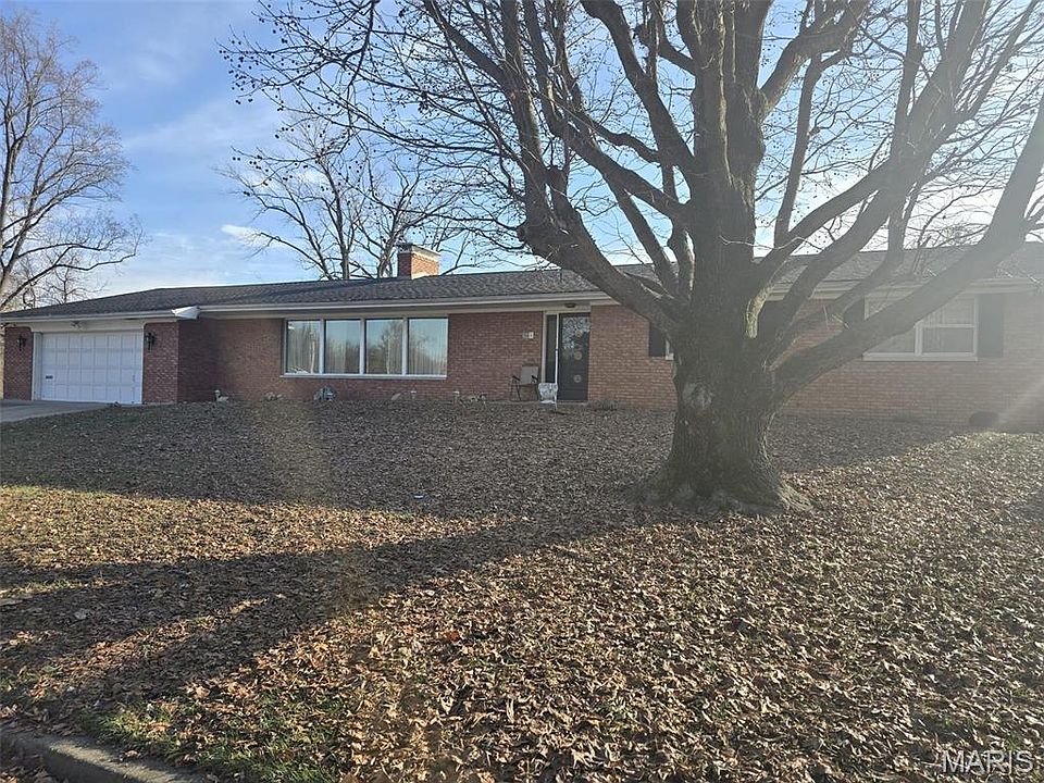 2nd image of 14 Calhoun Ln