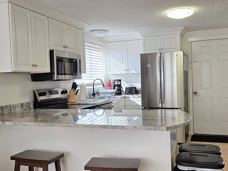 72 E Grand Ave #100 — Photo 12