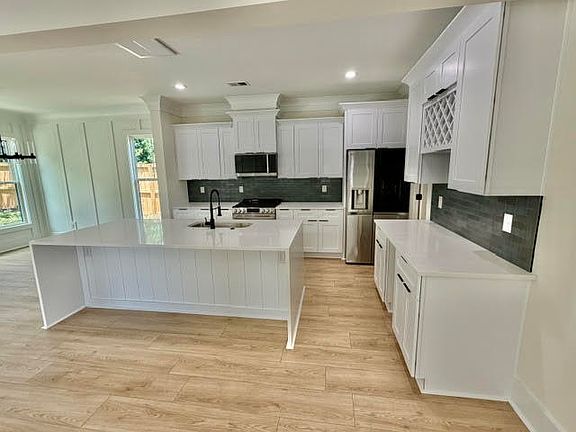 5th image of 5533 Garrett Ave