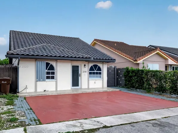 2141 W 53rd St, Hialeah, FL 33016