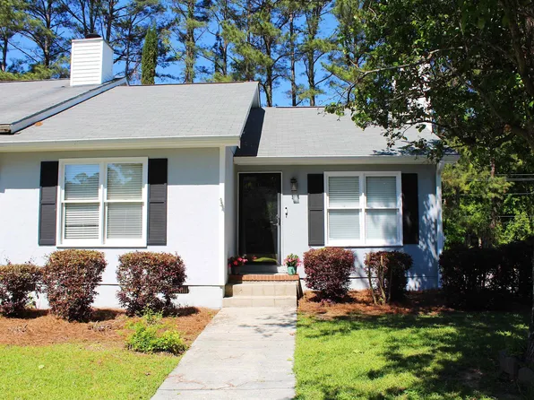 100 Embassy Ct, Macon, GA 31210