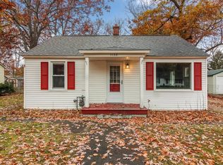 1128 Rose St, Traverse City, MI 49686