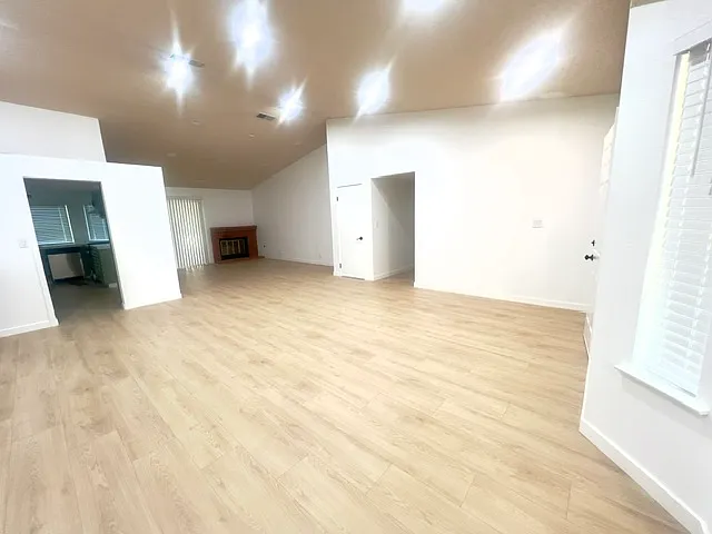 4730 Avenida Vista Verde — Photo 5