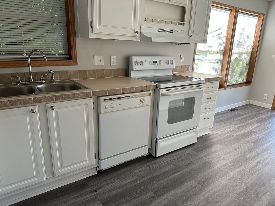 1st image of 487 Spanish Oak Ln #487