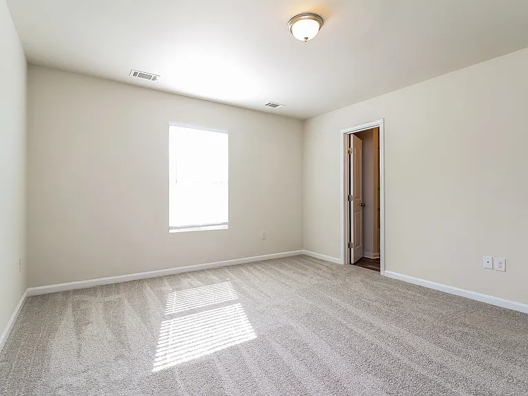 228 Wadsworth Rd — Photo 9