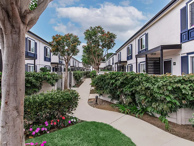 Sandpointe Cove Apartment Homes — Photo 5