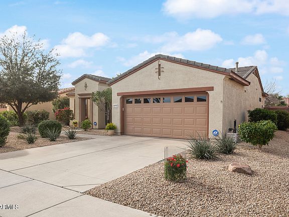 3rd image of 18754 N SUMMERBREEZE Way