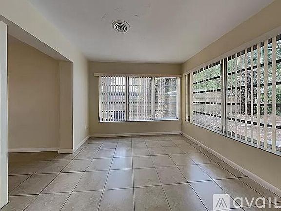 4th image of 18599 NW 23rd Ct