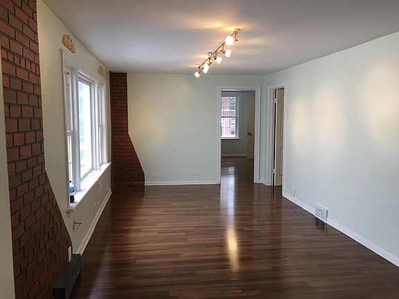 4th image of 1047 N Keeler Ave
