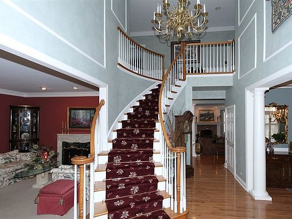 3rd image of 4815 Kathleen Ct