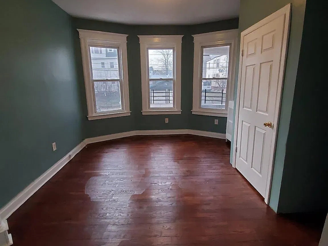 2 bed, $1,800 — Photo 2