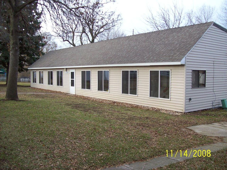 1st image of 633 Jefferson Ave