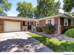 637 Hackberry Dr, Chatham, IL 62629