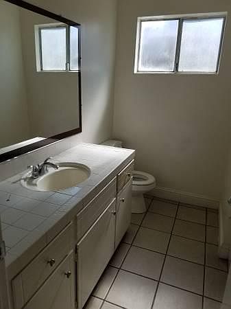 1st image of 637 W Cambridge Ave APT F