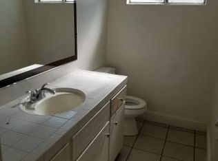 637 W Cambridge Ave APT F, Fresno, CA 93705