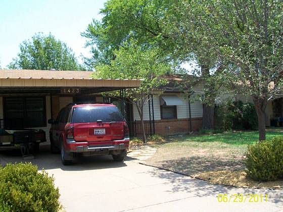 1st image of 1423 Gunnison Dr