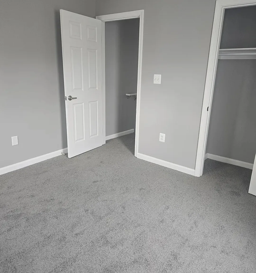 2 bed, 1.5 bath, 912 sqft, $1,650 — Photo 2